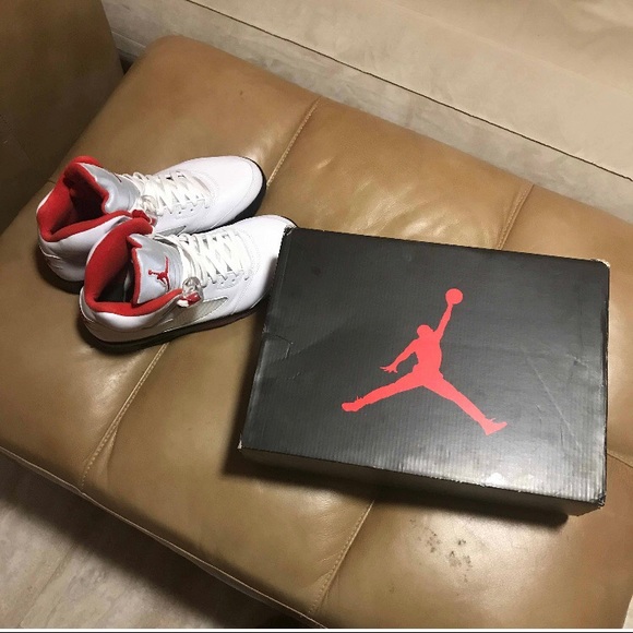 Air Jordan 5 Fire Red 2020 Silver tongue - Picture 10 of 10